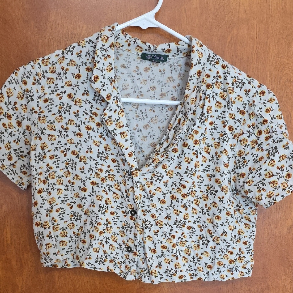 Wild Fable Button-Down Shirt with Yellow and Black Floral Pattern